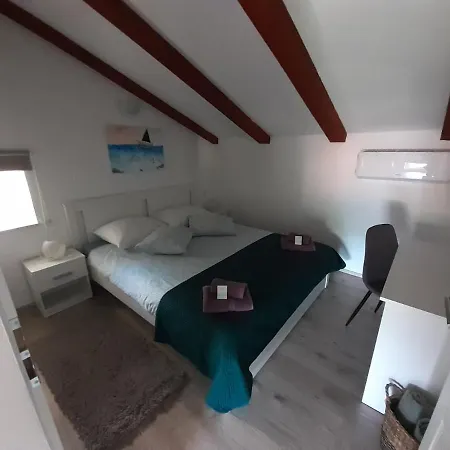 Sunset Apartment *