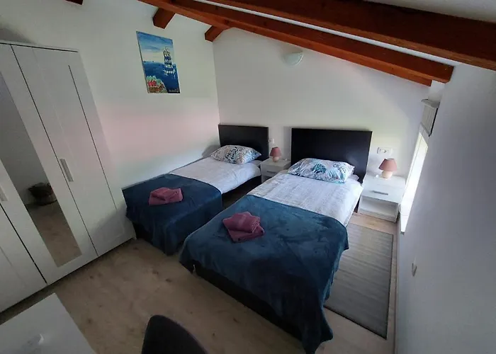 Sunset Lejlighed Plomin